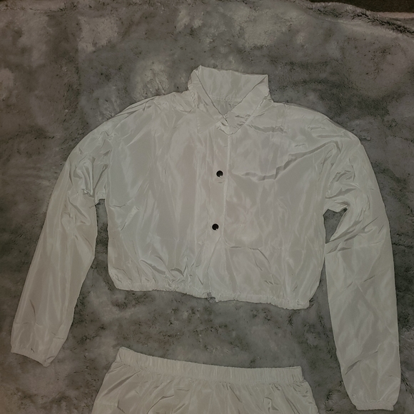 Button down white two pieces skirt set - Picture 4 of 4